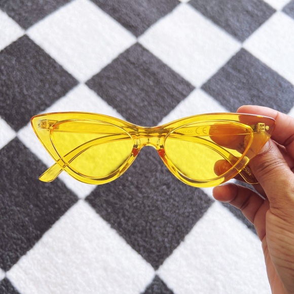 SALE 🏁 Vintage Style Sunglasses - Picture 3 of 6